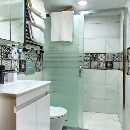 Denis Suit Apart Apartmanhotel