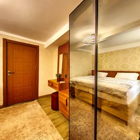 Apartahotel Denis Suit Apart *